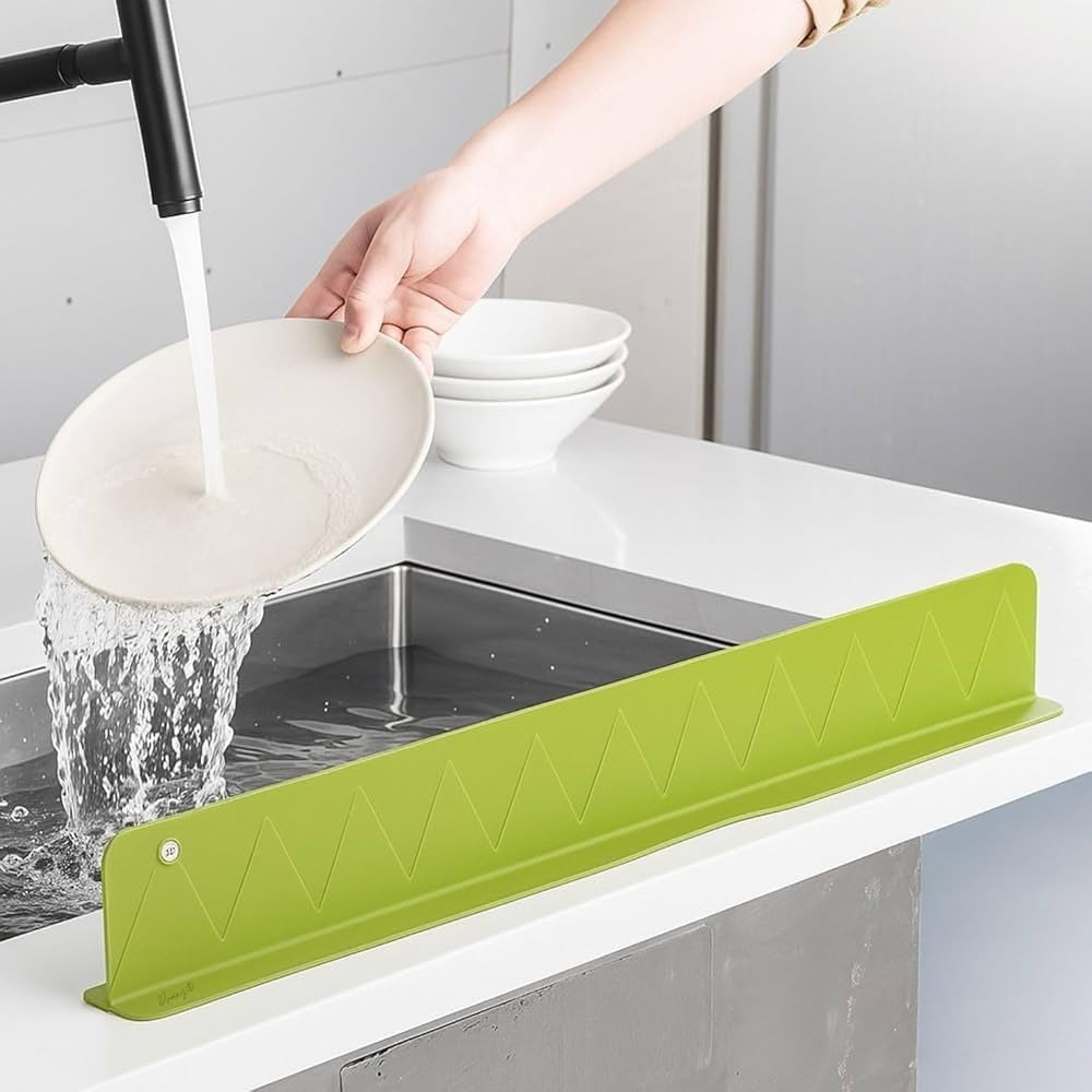 4-Piece Kitchen Cleaning Set – Sink Splash Guard, Mini Mop & Faucet Clip